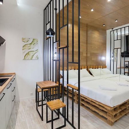 Leogrand Loft-Studio On Tamanska 8 リヴィウ エクステリア 写真
